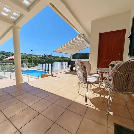 Semesterbostad Casa Calicos Com Piscina E Vista